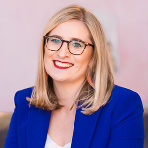 Podcast-Service Sebastian Fischer Kundenstimme Testimonial Bewertung Referenz Jenny W VIDEO-HILFE Podcast-Service Sebastian Fischer Kundenstimme Testimonial Bewertung Referenz Jenny W VIDEO-HILFE